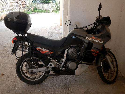 PoulaTo: HONDA XL 600 V Transalp '04